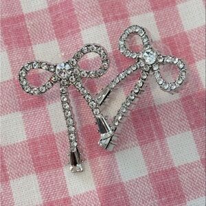 Bow Stud Earrings NWOT Silver Sparkly Rhinestone Drop